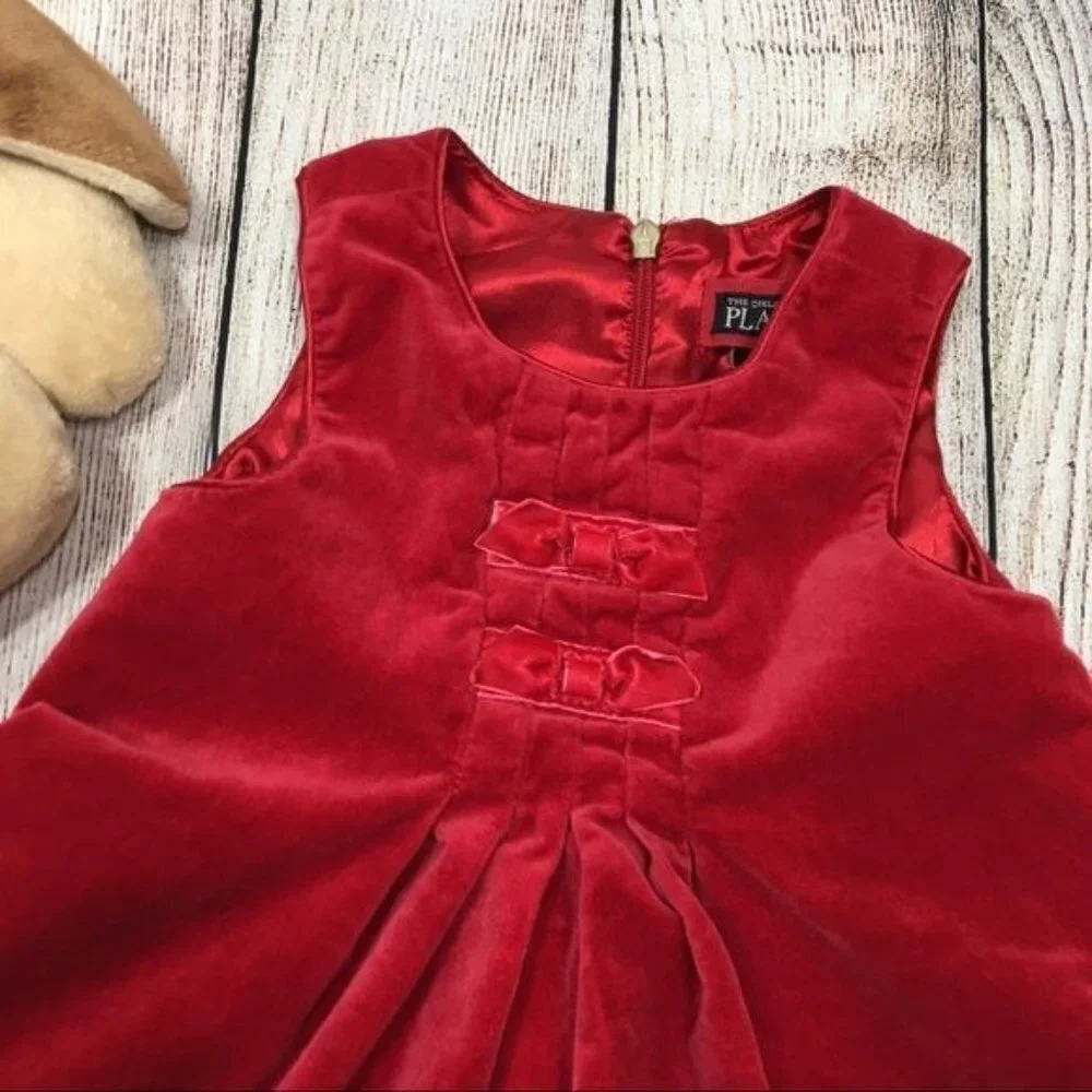 5/$25 The Children’s Place | Red Velvet Dress